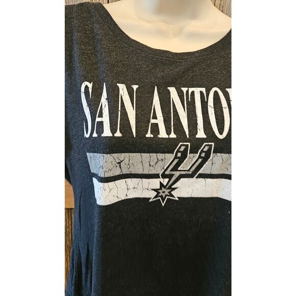Sportique XL san antonio spurs game day spell out t shirt light weight stretch - Picture 3 of 7